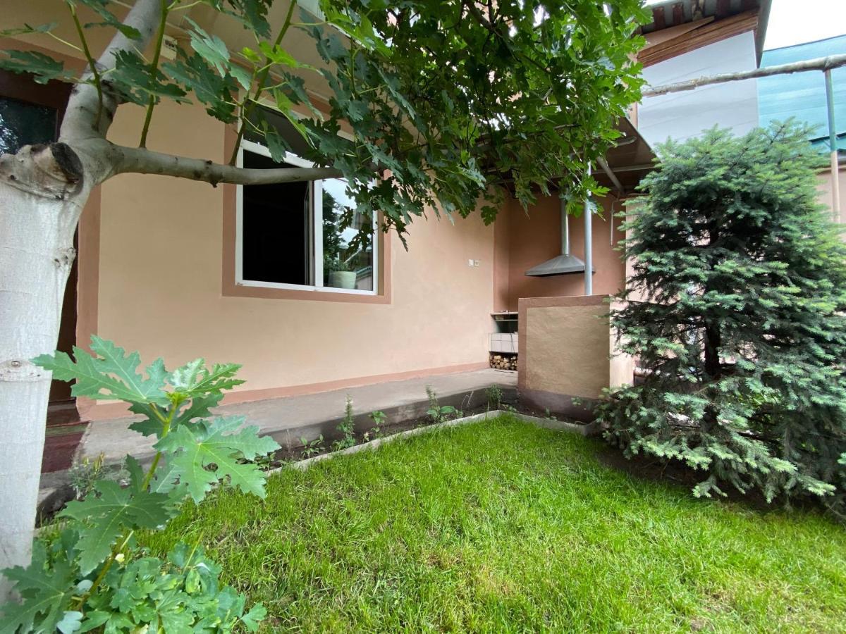 Frоdо - Cozy As A Home For 4-6 Persons Taszkent Zewnętrze zdjęcie